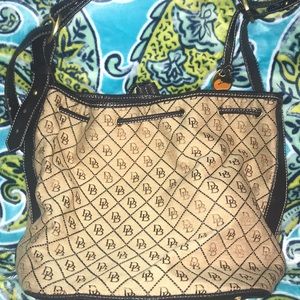Dooney & Bourke bag